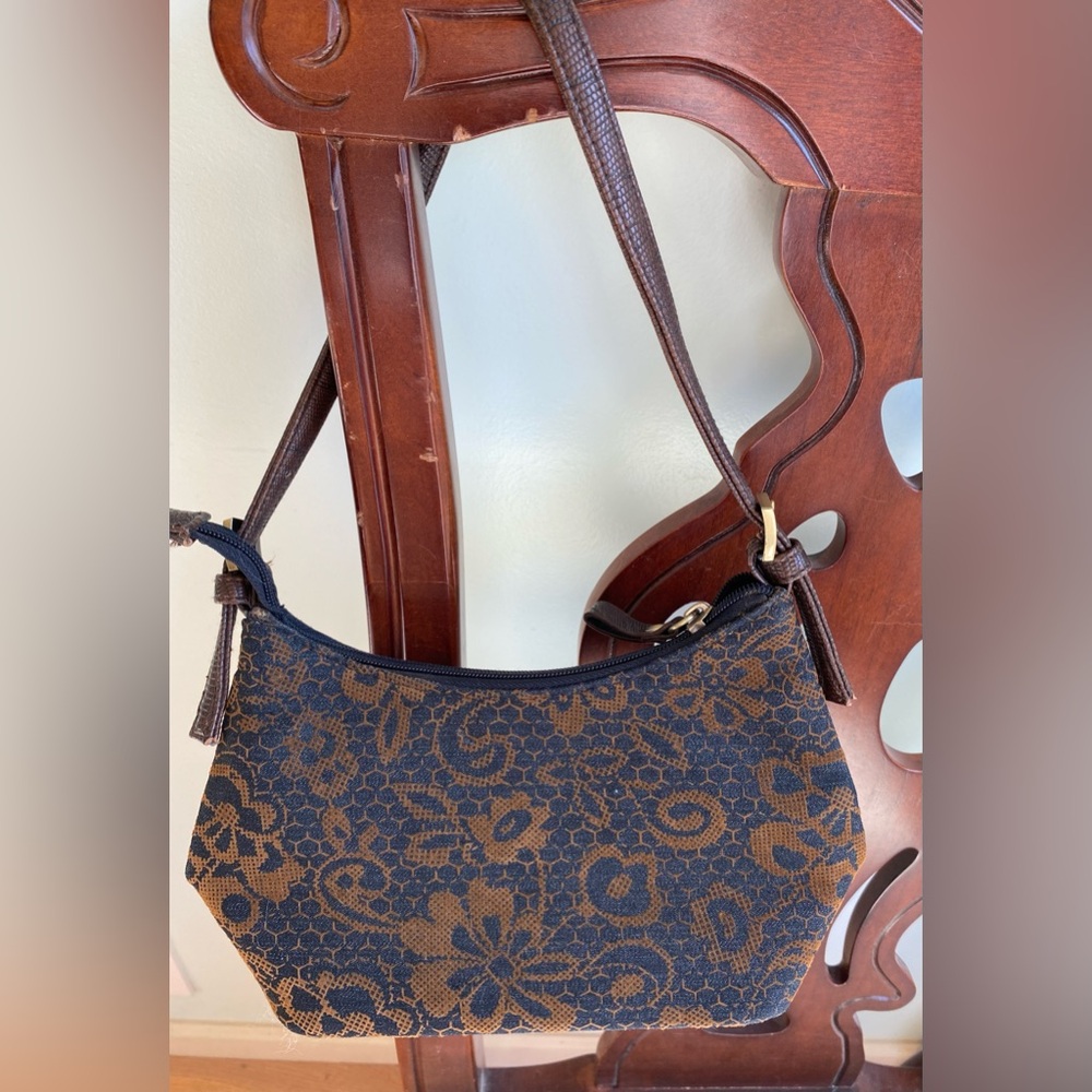 EUC Americana by Sharif small tapestry pattern bag